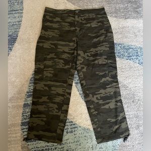 XXL Social Standard Green Cargos